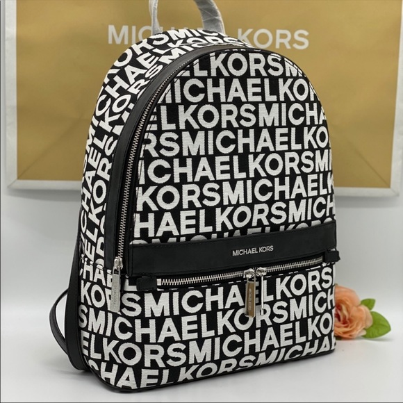 MICHAEL KORS KENLY LARGE BACKPACK BLACK MULTI